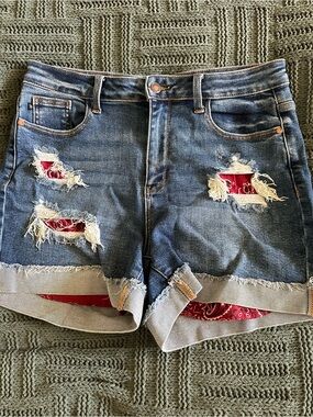 Judy Blue Shorts size L